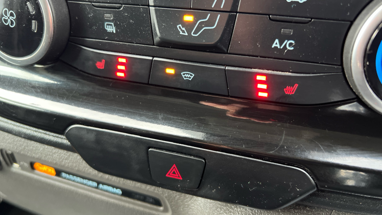 Ford Transit Custom 280 L1 Diesel Fwd 2.0 EcoBlue 130ps Low Roof Limited Van